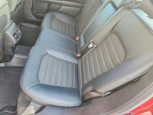 Used 2018 Ford Fusion SE w/ Equipment Group 201A image 18