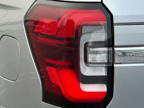 Used 2023 Ford Expedition Limited image 50