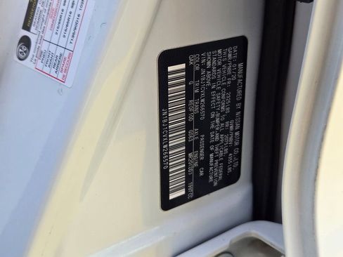 Used 2020 Nissan Rogue Sport S image 29