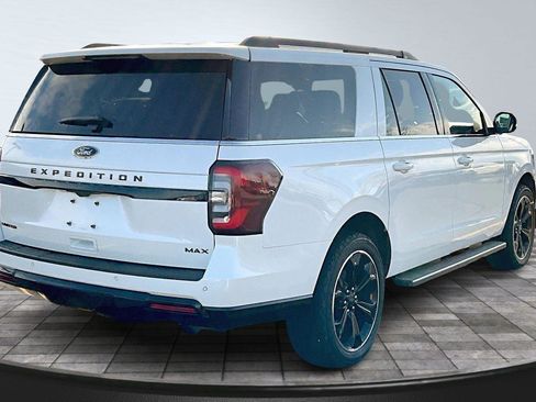 Certified 2022 Ford Expedition Max Limited image 5