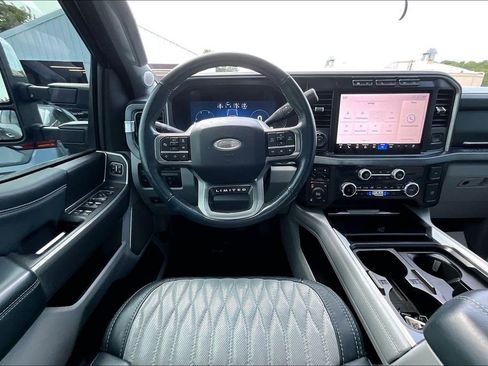 Used 2024 Ford F250 Limited w/ FX4 Off-Road Package AWD/4WD image 11