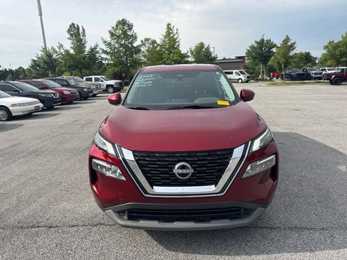 Used 2023 Nissan Rogue SV FWD image 2