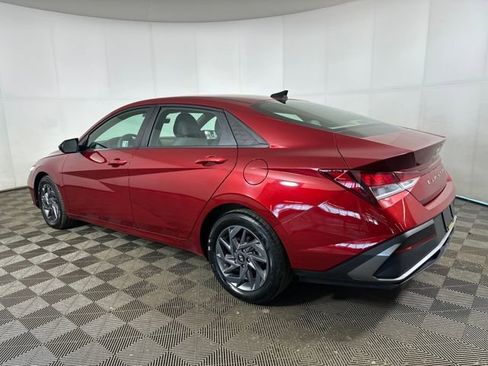 Certified 2024 Hyundai Elantra SEL image 5