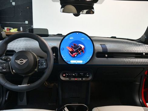 Used 2025 MINI Cooper S FWD image 5