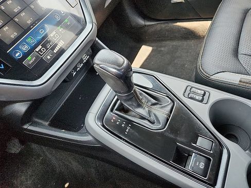 Certified 2024 Subaru Crosstrek 2.5i Wilderness w/ Crosstrek Mirror Package AWD/4WD image 25