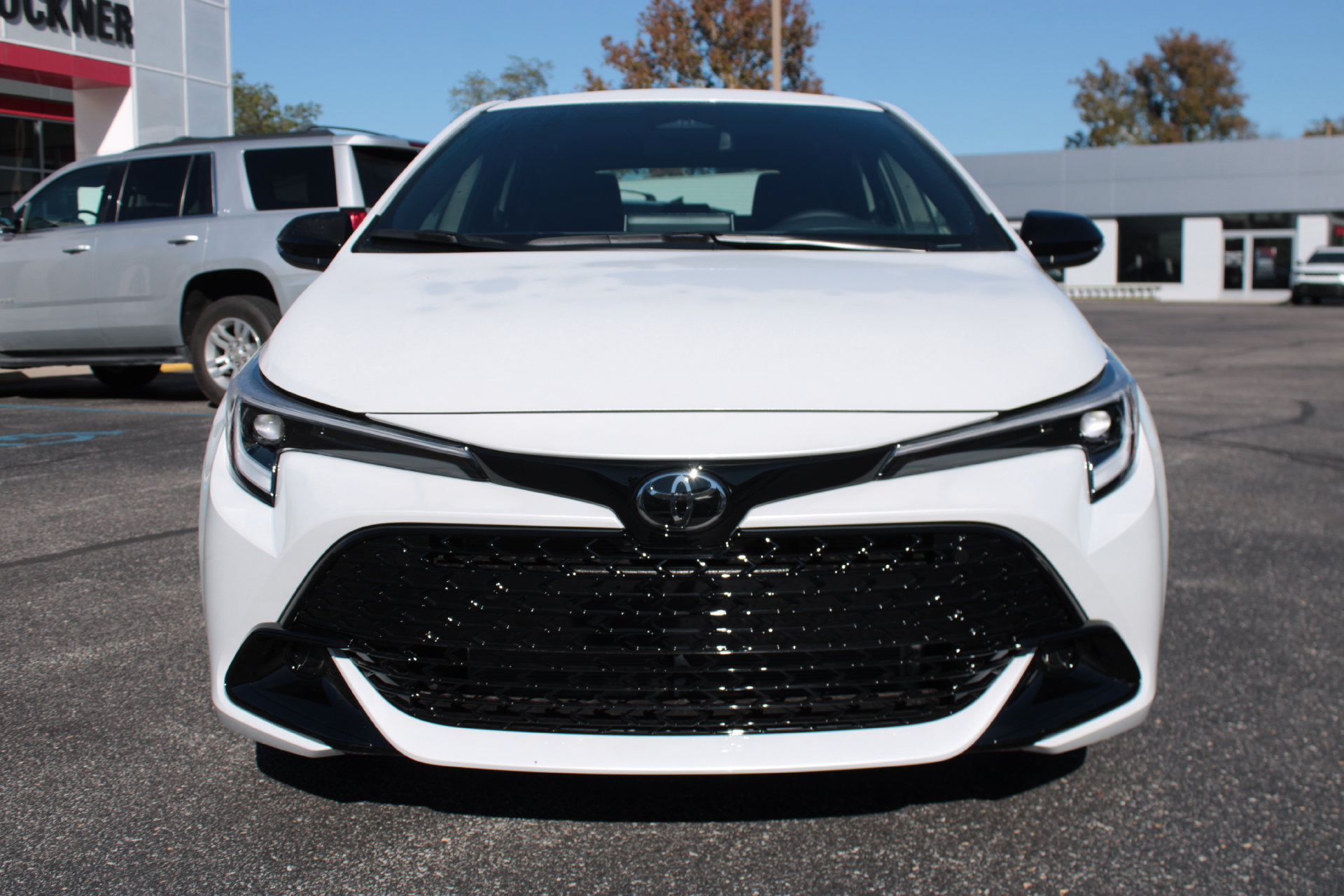 New 2027 Toyota Corolla SE FWD image 2