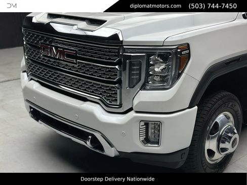 Used 2020 GMC Sierra 3500 Denali w/ Denali Ultimate Package image 14