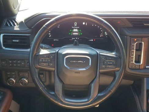 Used 2023 GMC Yukon Denali Ultimate image 29