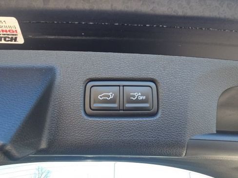 Used 2023 Kia Telluride EX w/ EX Captain's Chair Package image 14