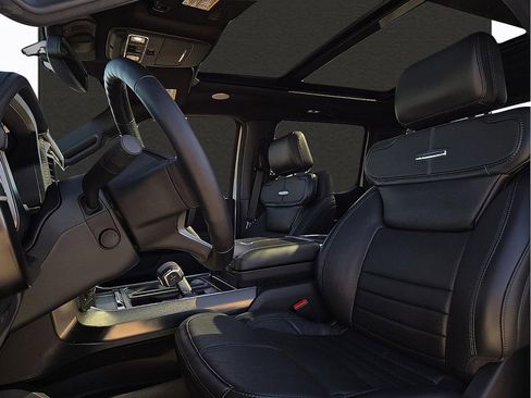 Used 2024 Ford F150 Platinum w/ Equipment Group 702A High image 13