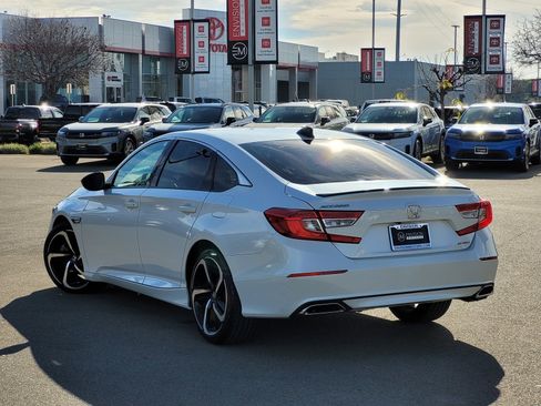 Used 2022 Honda Accord Sport image 7