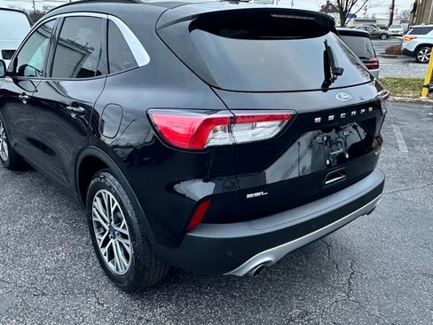 Used 2021 Ford Escape SEL image 8