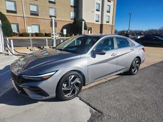 Used 2025 Hyundai Elantra SEL video 1