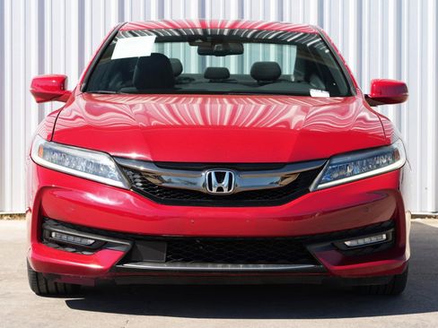 Used 2017 Honda Accord Touring image 6