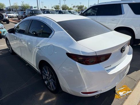 Used 2019 MAZDA MAZDA3 Sedan w/ Select Package FWD image 3