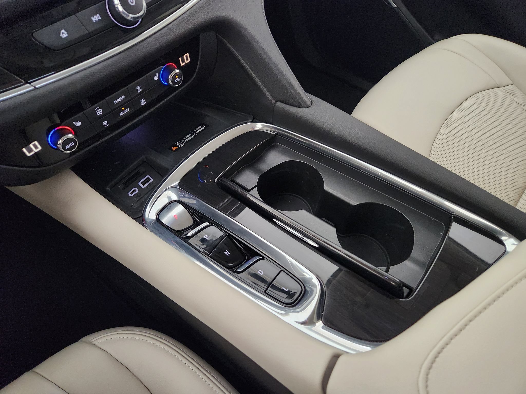 Used 2023 Buick Enclave Essence w/ Trailering Package, 5000 lbs. FWD image 18