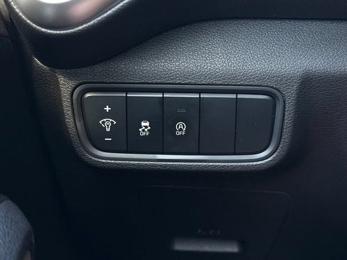 Certified 2023 Kia Soul LX w/ LX Technology Package FWD image 27