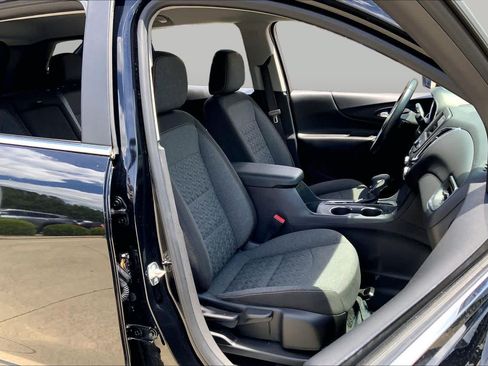 Used 2024 Chevrolet Equinox LT FWD image 9