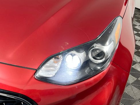 Used 2021 Kia Sportage LX image 9