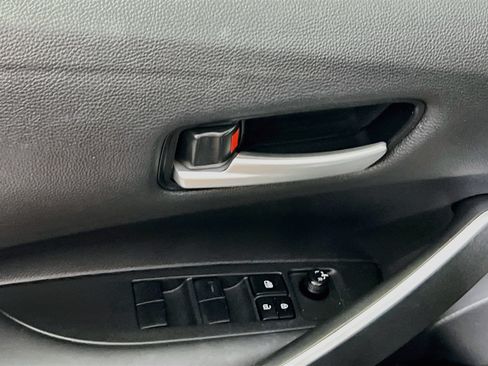 Used 2022 Toyota Corolla SE FWD image 16