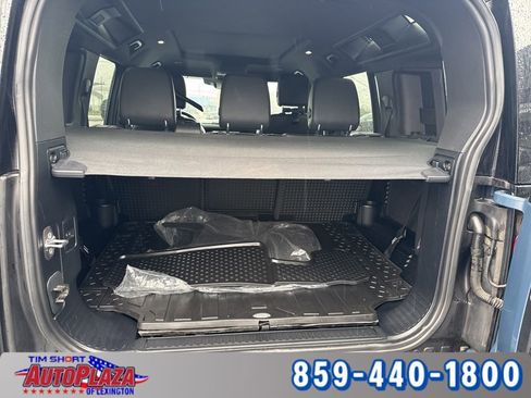 Used 2023 Land Rover Defender 110 X-Dynamic SE image 47
