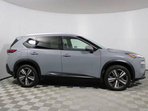 Used 2023 Nissan Rogue SL w/ SL Premium Package image 39