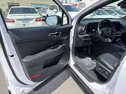 Used 2023 Kia Sportage X-Pro AWD/4WD image 16