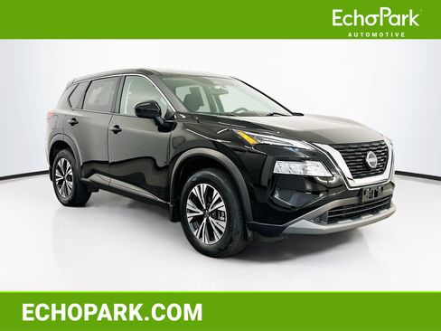 Used 2023 Nissan Rogue SV image 1