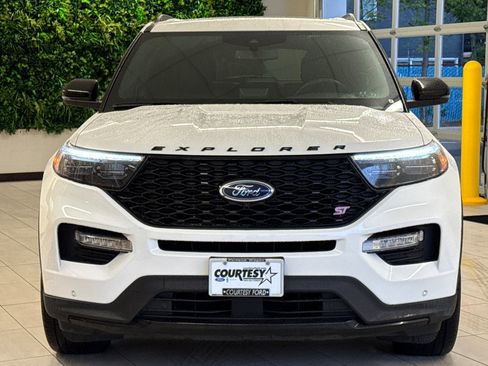 Certified 2022 Ford Explorer ST w/ Equipment Group 401A image 9