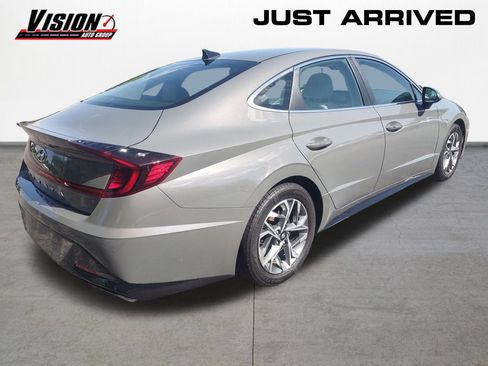 Used 2023 Hyundai Sonata SEL FWD image 5