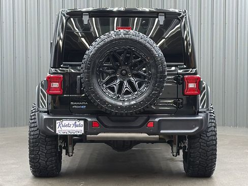 Used 2025 Jeep Wrangler Unlimited Sahara w/ Safety Group image 4