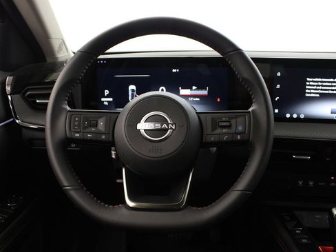 New 2026 Nissan Kicks SR FWD image 20