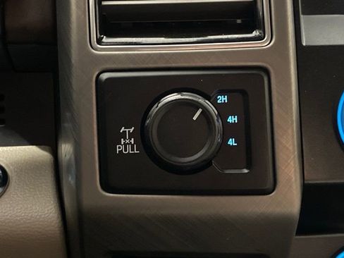 Used 2019 Ford F350 Limited image 39