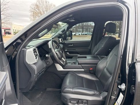 Used 2023 Toyota Tundra Platinum image 9