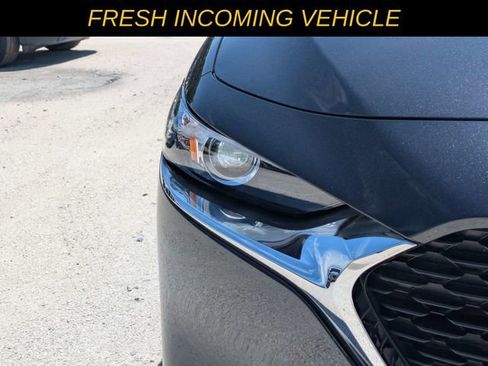 Certified 2025 MAZDA MAZDA3 s FWD image 9