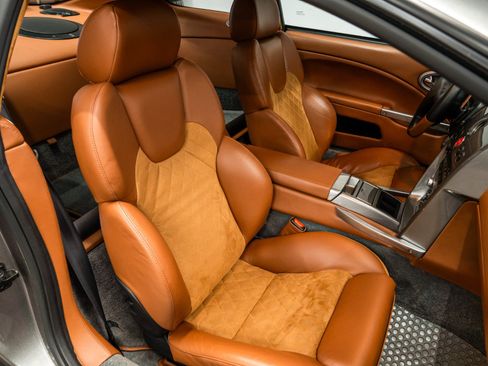 Used 2003 Aston Martin Vanquish RWD image 24