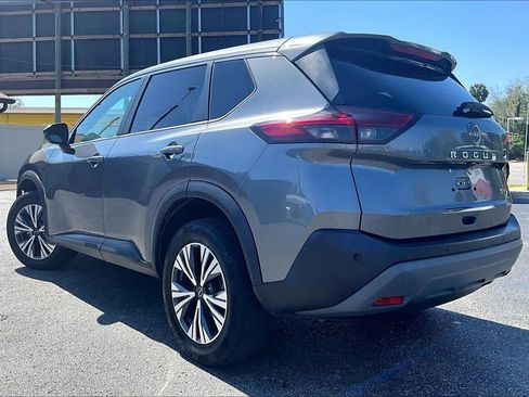 Used 2022 Nissan Rogue SV image 4