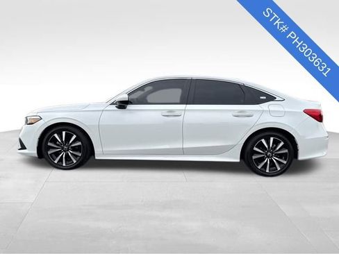 Used 2023 Honda Civic EX image 4