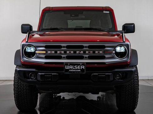 Used 2025 Ford Bronco Big Bend w/ Black Diamond Package AWD/4WD image 2