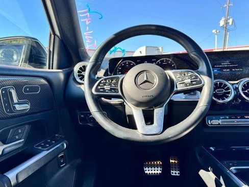 Certified 2023 Mercedes-Benz GLB 250 image 19