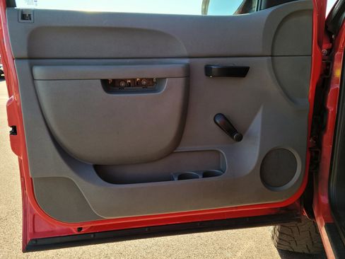 Used 2011 Chevrolet Silverado 2500 W/T image 8