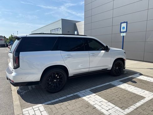 Used 2024 Cadillac Escalade Sport w/ LPO, ONYX Package AWD/4WD image 5