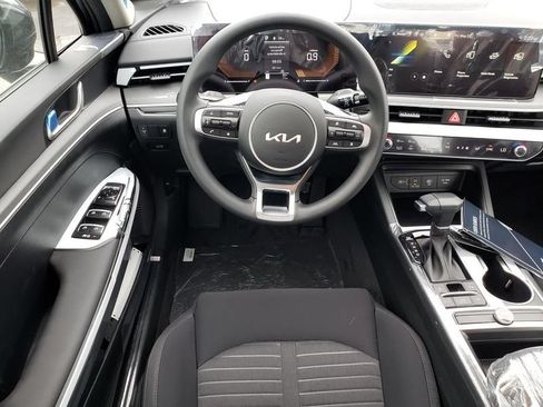 New 2026 Kia K5 LXS FWD image 9