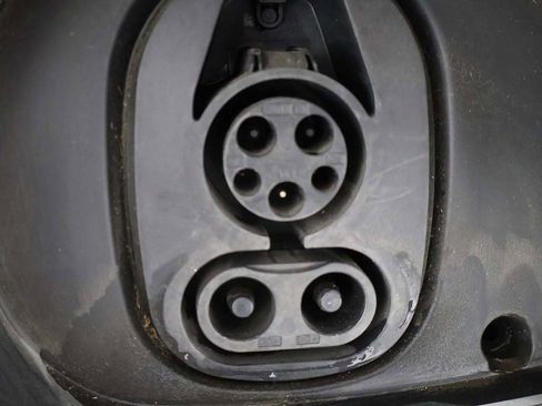 Used 2021 Volkswagen ID.4 Pro S w/ ID.4 Protection Package image 20