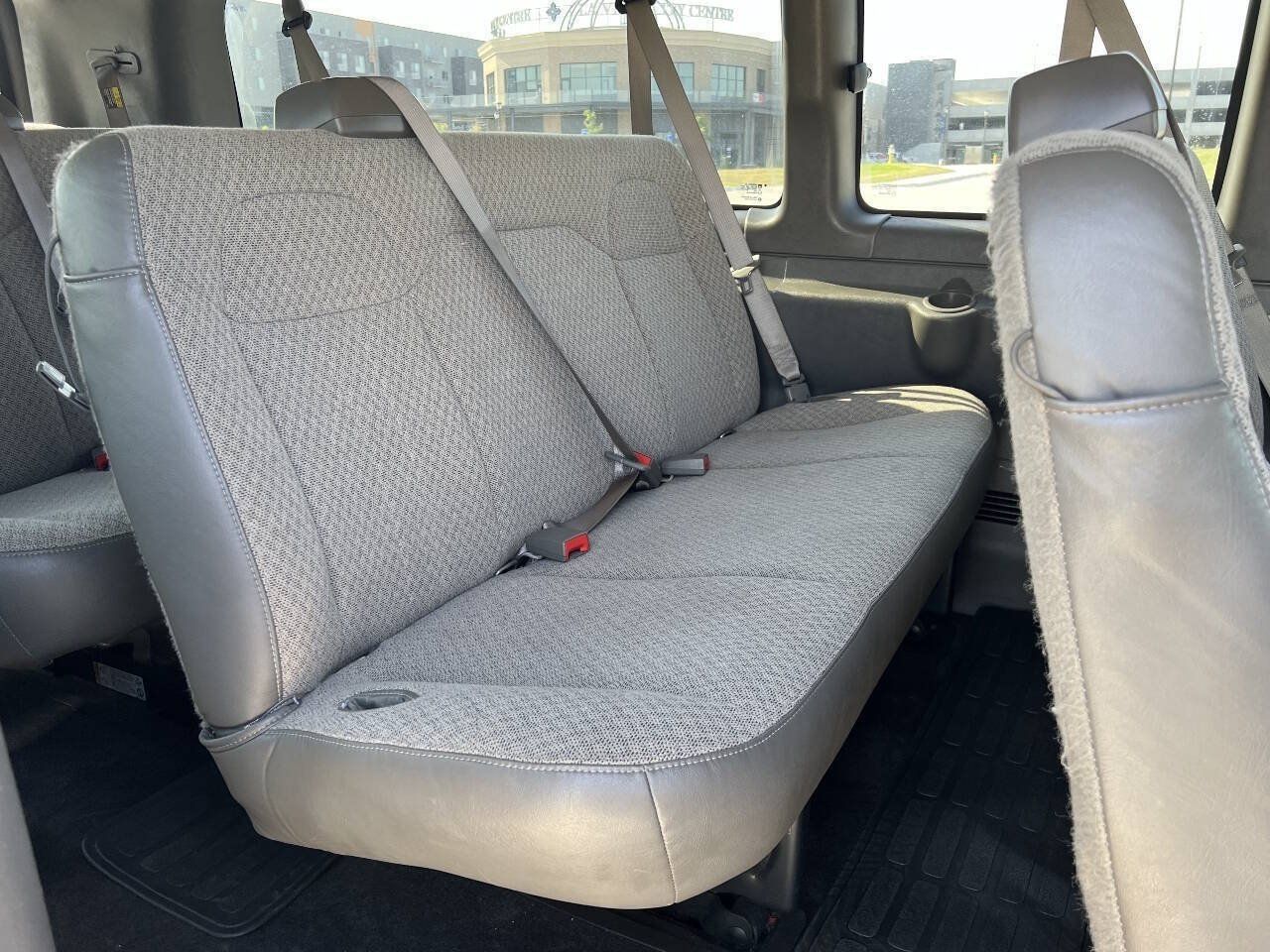 Used 2017 Chevrolet Express 3500 LT w/ LT Preferred Equipment Group RWD image 15