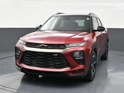 Used 2022 Chevrolet TrailBlazer RS w/ Technology Package FWD image 8