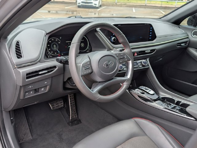Used 2023 Hyundai Sonata SEL Plus FWD image 4