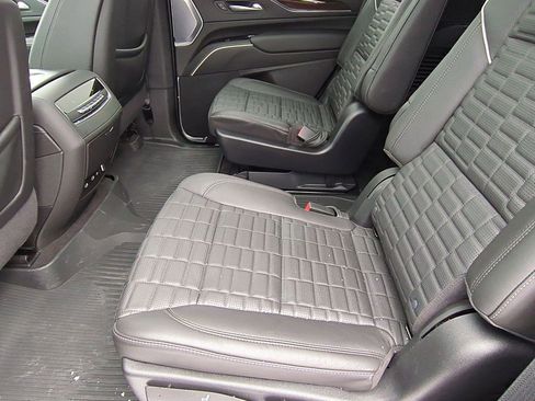 Certified 2024 Cadillac Escalade Sport Platinum w/ LPO, ONYX Package image 28