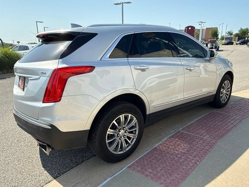 Used 2018 Cadillac XT5 Luxury w/ Driver Awareness Package FWD image 4