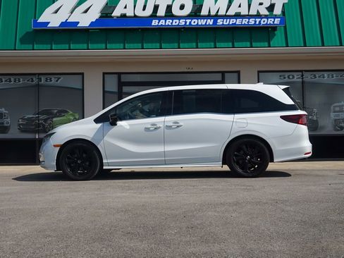 Used 2023 Honda Odyssey Sport image 5